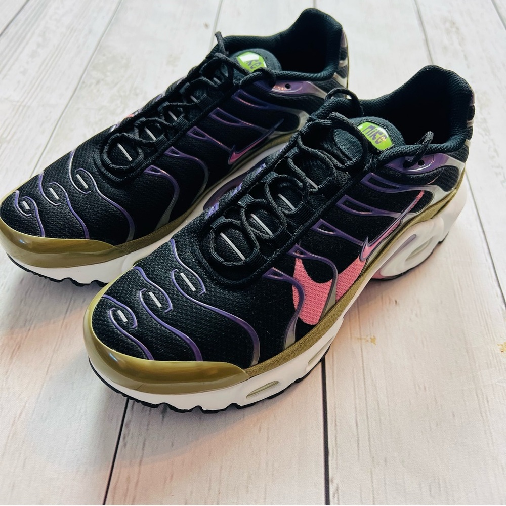 Nike Air Max Plus Black Purple Pink DX3093-001 Running Shoes